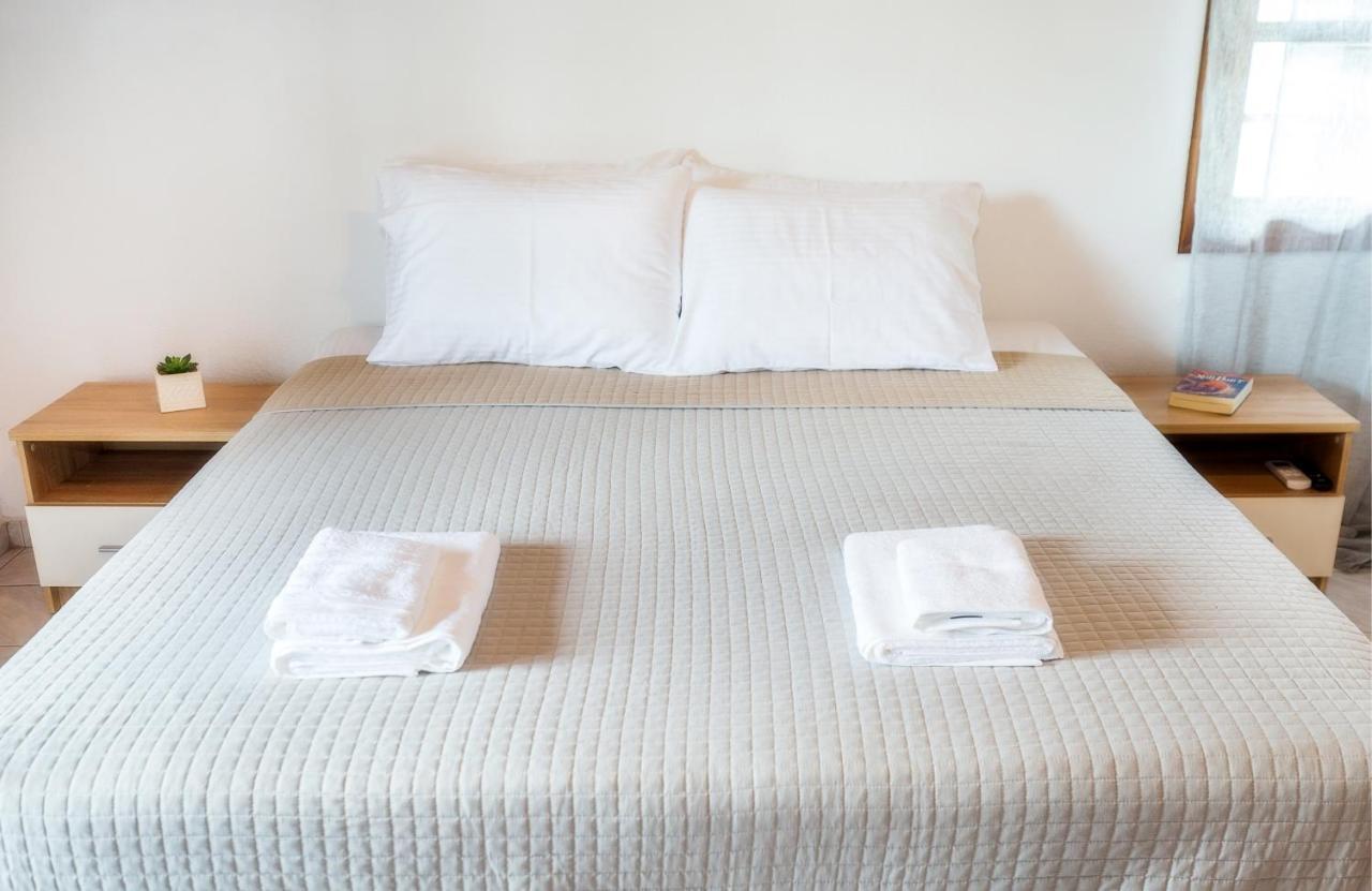 Mak Hotels 포토스 외부 사진
